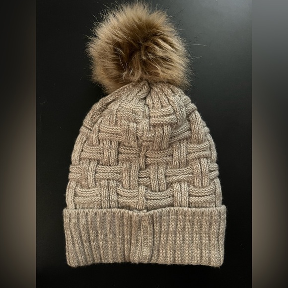 True North Winter Hat - Picture 2 of 2